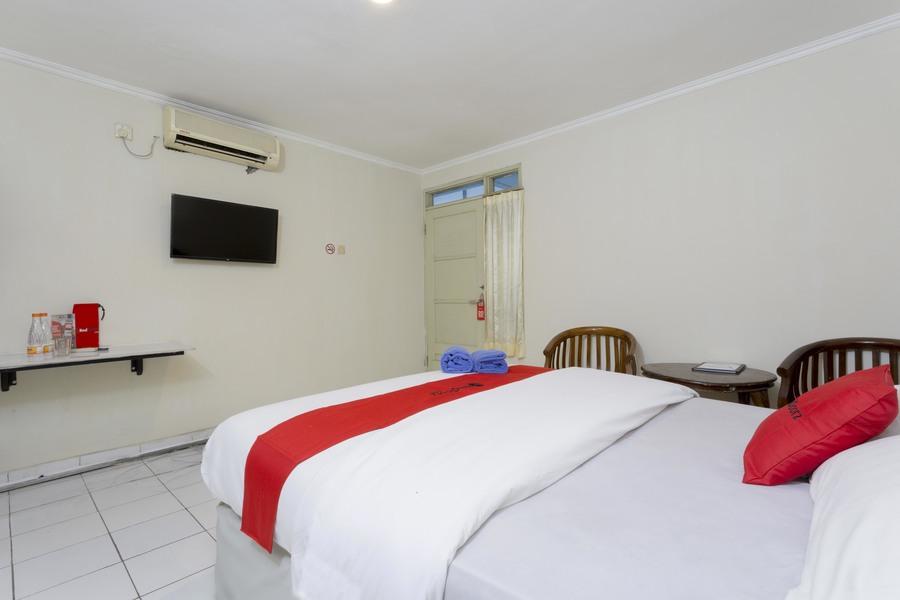 Reddoorz @ Supratman Street Hotell Bandung Exteriör bild